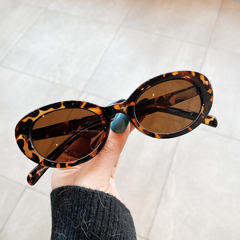 Vintage Small Oval Sunglasses  - đánh giá và giá Designer Sunglasses